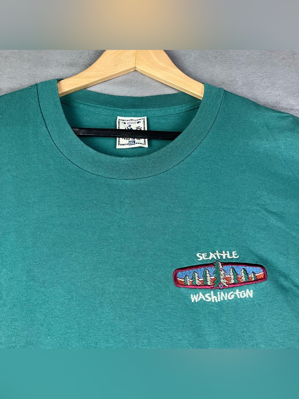 Vintage Seattle Washington T Shirt Size XXL Green Embroidered Logo Alore. In goo